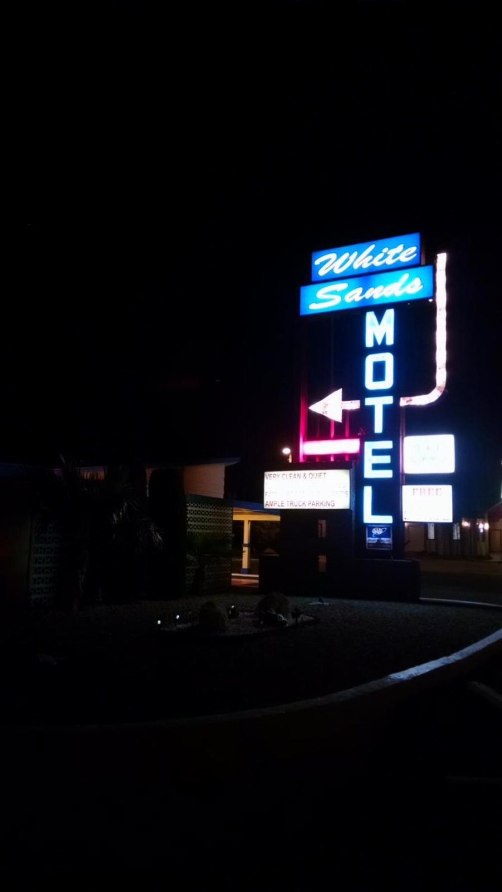 White Sands Motel Main image