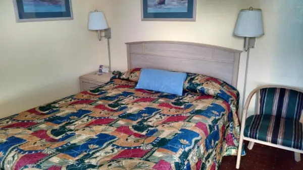 White Sands Motel 6